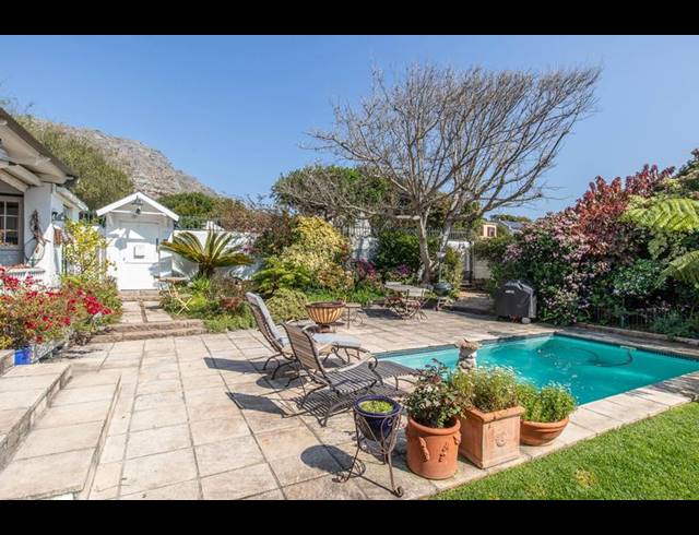 3 BEDROOM HOUSE FOR SALE IN LAKESIDE